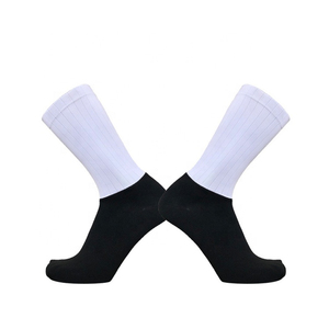 2025 Wholesale Fashionable Colorful Solid Breathable Autumn <b>Pride</b> Sports <b>Socks</b> Bottom Logo Crew Unisex for Boys and Girls - Product Image 3