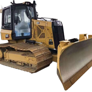 Бульдозер гусеничный Caterpillar D3 с объемом отработанной земли 2,0 м³ и весом 9000 кг, класс 10 тонн - Product Image 1
