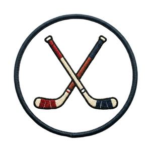 Patch brodé thermocollant en gros en forme de bâtons de hockey sur glace croisés, badge d'équipe sportive, appliqué à coudre pour vêtements d'hiver, personnalisable en gros - Product Image 1