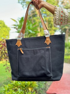 Sac à main en cuir suédé à double poignée, avec fermeture à glissière, sac à bandoulière en fourrure de vache bohème. - Product Image 4