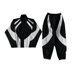 Logo personnalisé en ligne Jogger Sets Oversized Multi Patchwork Nylon Jacket and Pants Jogger Sets Windbreaker Tracksuit for Men - Product Image 3