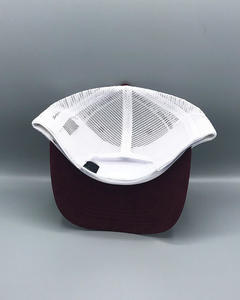 Gorra de Camionero de Malla con Logotipo Metálico de Diseño Personalizado OEM, Gorra de Béisbol Unisex de 5 Paneles, Gorra Deportiva de Moda - Product Image 5