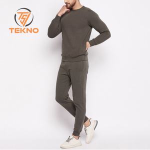 2025 Otoño Invierno 2 piezas ropa atlética para hombres transpirable peso pesado Jogging deportes chándal sólido Jogger pantalón impreso - Product Image 3