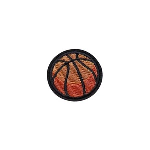 แผ่นแปะปักน้ำหนักเบาสำหรับชุดบาสเก็ตบอลแบดมินตันฟุตบอลหมวกกีฬารักบี้3D กำหนดขนาดสีได้เอง - Product Image 6