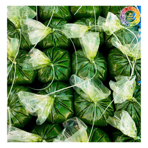 Feuilles de manioc moulues tropicales, feuilles de manioc hachées concassées congelées Commodité, qualité et inspiration culinaire Emballage 500gr - Product Image 1