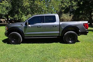 Voiture d'occasion fiable 2025 Fo-rd F-150 Raptor 450 ch V6 biturbo - Product Image 5