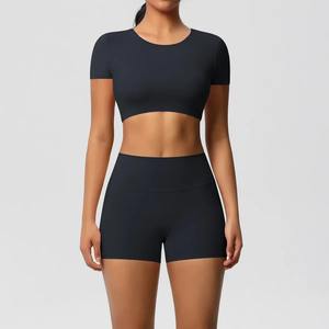 Nuevo chándal de entrenamiento de manga corta al por mayor, conjunto de 2 piezas ajustado de alta calidad para mujer, conjunto de diseño informal para gimnasio y Yoga - Product Image 5
