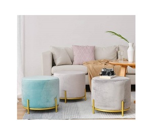 Tabouret pouf en velours vert design de luxe base dorée de qualité supérieure avec un style unique utilisé dans le salon de la maison au meilleur prix - Product Image 3