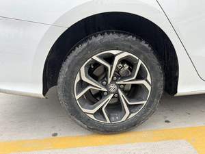 2023 2024 2025 SUV 180Dvvt CVT d'occasion, électrique, conduite à gauche, essence, R15, en bon état - Product Image 5