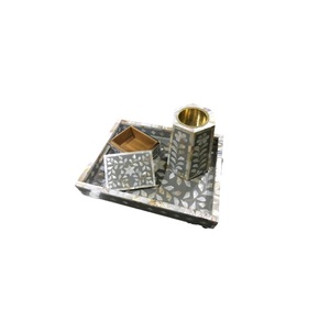 Ensemble de plateaux à bakhoor en os incrusté fait à la main, conçu pour l'affichage d'encens afin de créer une atmosphère aromatique agréable à l'intérieur - Product Image 4