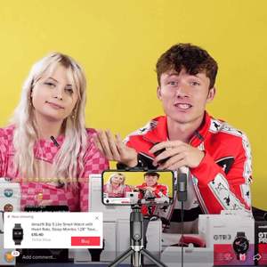 Sistema de Micrófono Inalámbrico Dual con Diseño de Micrófono de Solapa, Reducción Inteligente de Ruido, Compatible con Uso en Vivo - Product Image 2