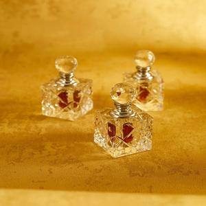 Huile essentielle de bois d'agar: l'étiquette de prix de l'élégance parfumée Huy Phat - Product Image 5