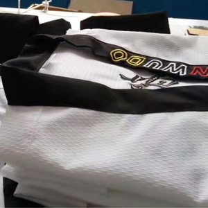Uniforme de Karate Personalizado de Algodón Orgánico, Uniformes de Artes Marciales, Taekwondo para Adultos, Logotipo Personalizado, Tela de 300g, Unisex 2023 - Product Image 5