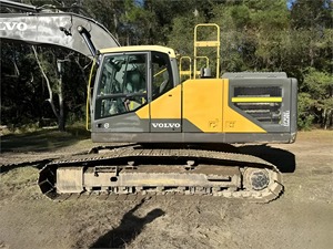 Excavadora de orugas Volvo EC250EL 2015 bastante usada bien mantenida a la venta con envío a todo el mundo - Product Image 2