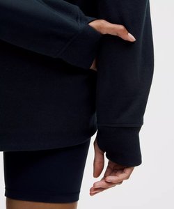 Sweats à capuche légers et décontractés confortables à col roulé pour femmes couleur et taille personnalisées avec fermeture éclair courte élégante et logo avant - Product Image 4