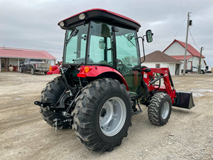 รถแทรกเตอร์ TYM T574C อเนกประสงค์ ขับเคลื่อน 4 ล้อ สำหรับการเกษตร รถแทรกเตอร์ขนาดเล็ก 40 แรงม้า 50 แรงม้า 60 แรงม้า 70 แรงม้า รถแทรกเตอร์ขนาดกะทัดรัดสำหรับทำฟาร์ม - Product Image 4