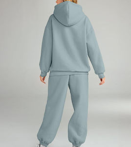 Venta al por mayor de las mujeres de moda 2 piezas Streetwear sudaderas con capucha conjunto de gimnasio Fitness entrenamiento chándal de entrenamiento para las mujeres 2025 - Product Image 3