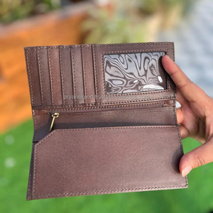 มาใหม่ที่ไม่ซ้ํากันแกะสลักแกะสลักหนังกระเป๋าสตางค์ผู้ชายยาวทําด้วยมือผู้ชายหนัง Bi พับกระเป๋าสตางค์ยาวส่วนบุคคลของขวัญสําหรับเขา - Product Image 6