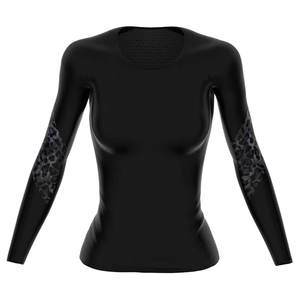 Chemises de compression sublimées pour femmes de haute qualité, design personnalisé, pour la natation et le surf - Product Image 1