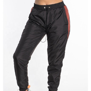 Conjuntos cortavientos de diseño personalizado para mujer al por mayor conjuntos cortavientos transpirables para mujer de talla grande al por mayor - Product Image 4