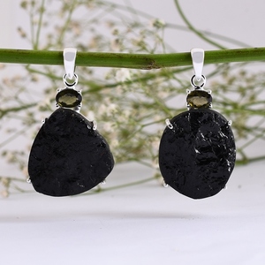 Colgante de piedra de moldavita de piedras naturales, colgante de Plata de Ley 925 de oro amarillo, joyería hecha a mano, regalo para ella, joyería al por mayor - Product Image 1