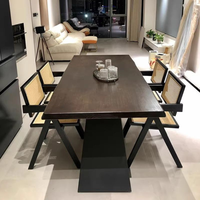 Table à manger rectangulaire moderne en bois massif avec plateau spacieux |   Table durable 6 places pour la maison, les restaurants et les cafés