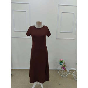 Vestido de viscosa para mujer con cuello redondo, manga corta y detalle de abertura profunda, 34541 - Borgoña - Product Image 4