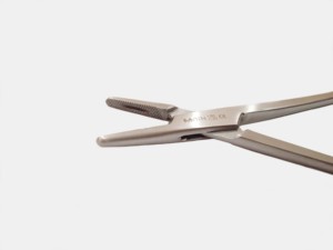 Fórceps de cirugía Dental Manual de la mejor calidad Juego de instrumentos de soporte de aguja de Cirugía Maxilofacial oral de acero inoxidable de alta calidad - Product Image 5