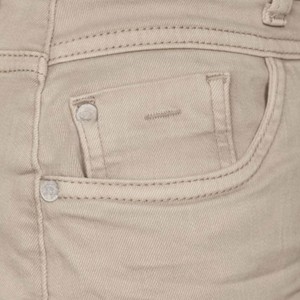 Respirant Femmes Jeans Confortable Vente Chaude Anti-Rides Top Tendance Matériau Durable Femmes Jeans avec Qualité Premium - Product Image 5