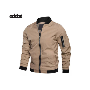 Vente en gros Veste à bulles matelassée imperméable d'hiver à col montant pour hommes Veste matelassée d'extérieur personnalisée pour hommes - Product Image 5