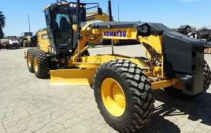 Venta al por Mayor de Motoniveladora GD511A SEM 919 de 140g con Motor Isuzu, Sistema Totalmente Hidráulico, 5 Años de Garantía, Origen Francia - Product Image 2