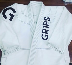 2025 NOUVEL ARRIVÉ VENTE EN GROS PERSONNALISÉ BRÉSILIEN JIU-JITSU KIMONO BJJ GI COSTUMES D'ENTRAÎNEMENT OEM ARTS MARTIAUX KARATE & TAEKWONDO UNIFORMES - Product Image 2
