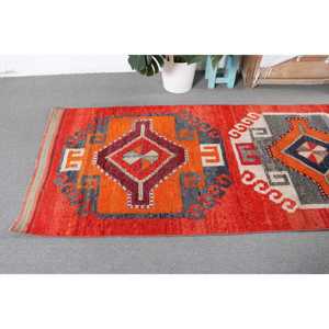 Tapis de 3,3 x 11,3 pieds, tapis Herki vintage, tapis persan en laine rouge turque - Product Image 5