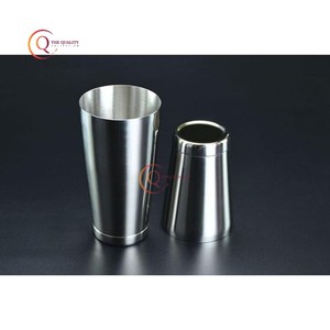 Shaker à cocktail élégant et moderne en métal fait à la main Bar Restaurant Parties Mélangeur Accessoire pour secouer les cocktails - Product Image 2