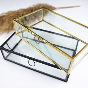 Impresionante joyero cuadrado de cristal de latón, elegante diseño de metal para exhibir anillos y colecciones - Product Image 4