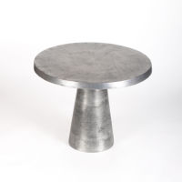 Table d'appoint en aluminium d'accent simple faite à la main avec finition argent antique Table d'angle à dessus rond pour salon et chambre à coucher