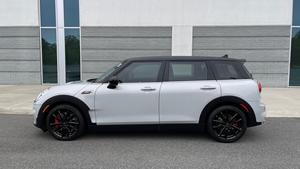 MINI Clubman John Cooper Works Transmission intégrale Moteur 4 cylindres 2.0L Boîte automatique Conduite à gauche 2022 Norme d'émission Euro IV 5 places - Product Image 3