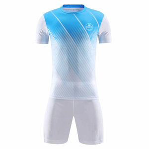 Wearspot International - Vente directe d'usine - Prix bas - Tenue de football personnalisée avec logo - Tenue de football la plus vendue - Product Image 1