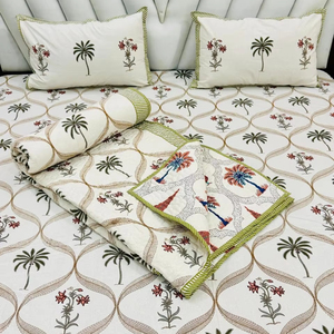 Juego de ropa de cama Kantha King con estampado de bloque de mano indio, 4 Uds., funda de edredón, sábana y funda de almohada con edredón y colcha - Product Image 1