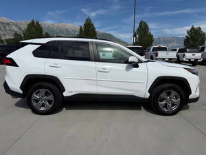 Autos Usados en Venta 2024 RAV.4 Híbrido L.E AWD 4dr S.U.V - Product Image 3
