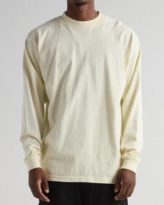 Camiseta de manga larga personalizada para Hombre | Camiseta de ajuste relajado de algodón suave para ropa de calle | Proveedor de moda OEM - Product Image 1