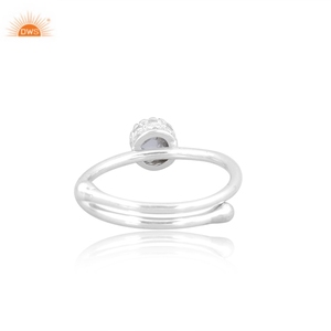 นักออกแบบแฮนด์เมดสีฟ้าท็อปาสแหวนพลอยมินิมอลวางซ้อนกันได้ผู้หญิง Birthstone เครื่องประดับที่กําหนดเองโดยผู้ผลิต - Product Image 4