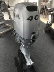 Moteur hors-bord industriel d'occasion Honda 40 CV 4 temps 20 pouces, 290 heures, garantie 3 ans - Product Image 2