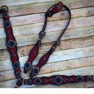 Collier de poitrail en mohair de qualité supérieure avec quincaillerie renforcée, collier de poitrail en mohair western fait à la main pour cheval, ensemble d'équipement pour cheval personnalisé - Product Image 1