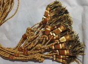 Venta al por mayor por encargo abogado lingote borla OEM con cable de encaje costura plana redonda flecos dorados borla de algodón adornos personalizados - Product Image 6