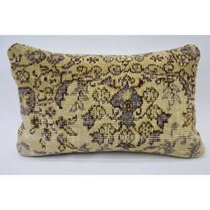 Oreiller Kantha en laine paisley beige vintage 12x20 pouces tissé à la main avec un motif complexe - Product Image 1