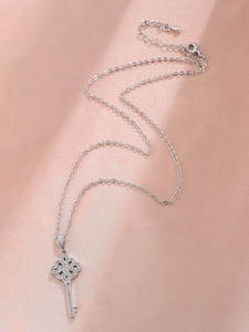 Colgante de Plata de Ley 925 Chapado en Plata de 18K Full Iced Out VVS Moissanite Diamond Colgante de llave personalizada de Hip Hop para hombres y mujeres - Product Image 3