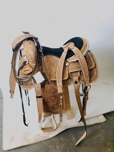 Selle Western en cuir véritable usinée à la main - Product Image 5