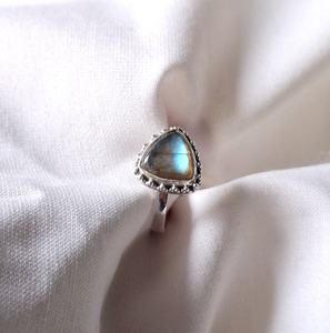 Blue Flash Labradorite 925 Sterling Silver Fine Midi Ring Bijoux de fiançailles de mariage à la mode pour cadeau sur les fêtes Anniversaires - Product Image 1