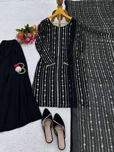 Top de trabajo de hilo y secuencia de Georgette de imitación de calidad superior y Palazzo con trabajo de perlas Dupatta listo para usar - Product Image 5